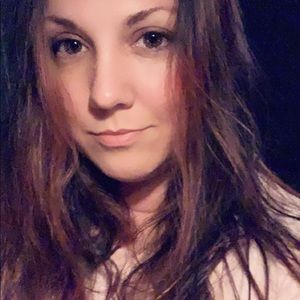 Meet your Posher, Carly